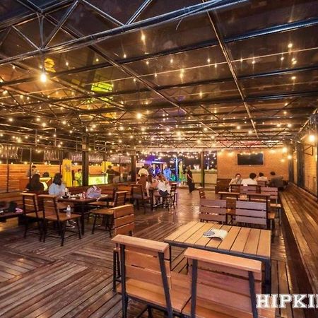 Oyo 796 Paradise Sukhumvit Hotel Банкок Екстериор снимка