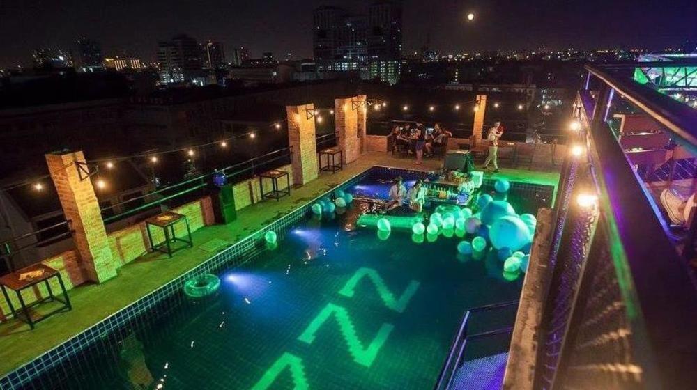 Oyo 796 Paradise Sukhumvit Hotel Банкок Екстериор снимка